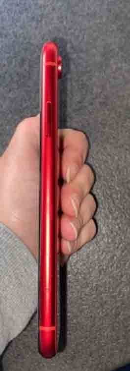 Iphone XR rouge acheté chez Apple